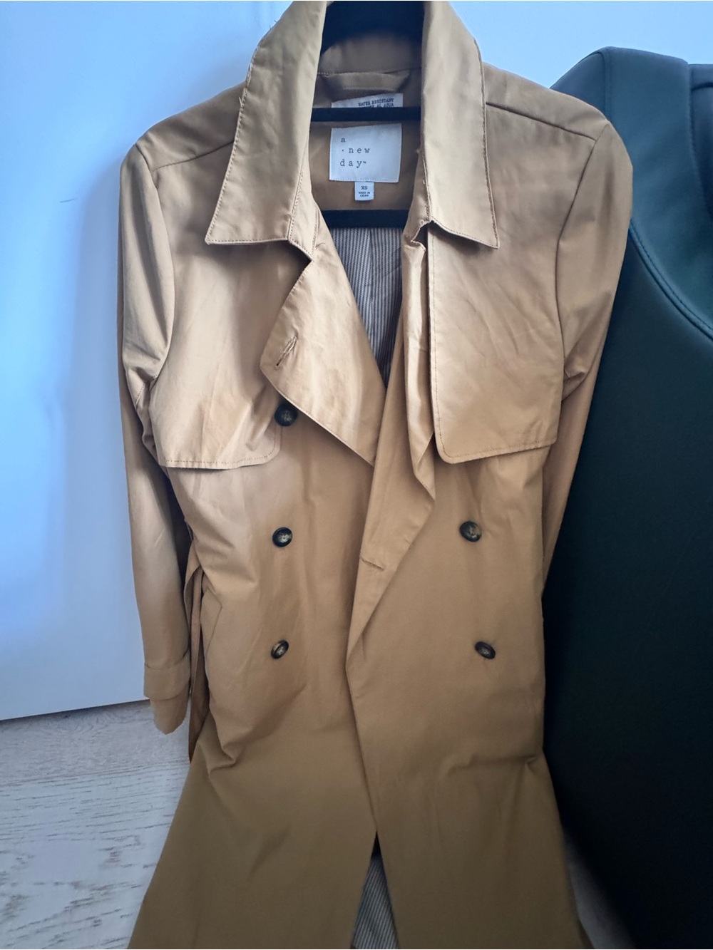 A New Day Target Water-Resistant Tan Trench Coat XS - NWOT - Picture 2 of 3